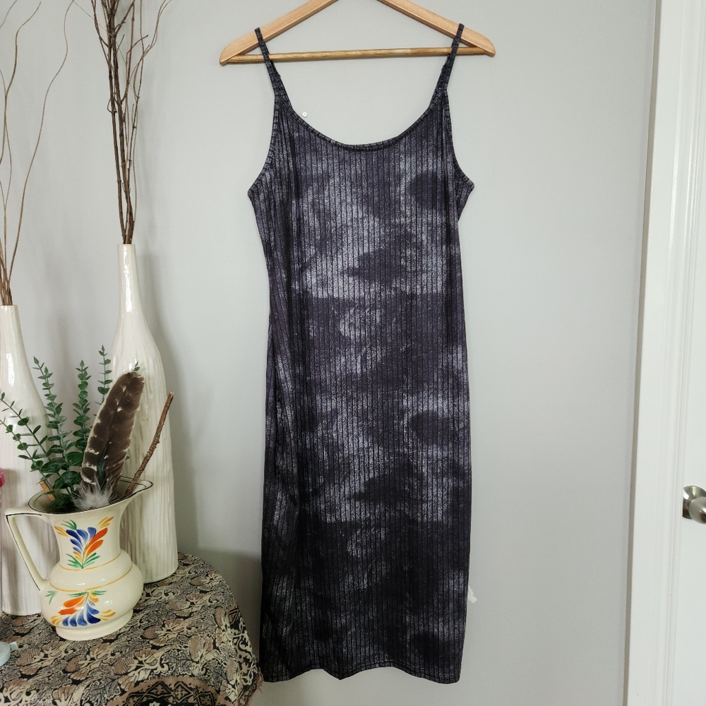 90s Style Maxi Camu Dress